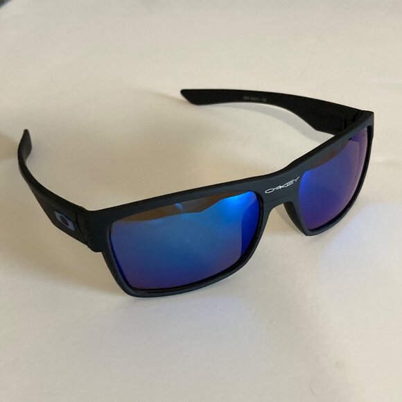 Oakley Two Face Sapphire Iridium Sunglasses - Picture 3 of 9
